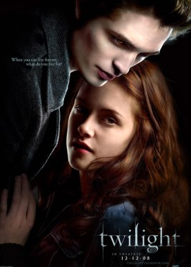 Robert Pattinson y Kristen Stewart encarnan a Edward Cullen y Bella Swan, respectivamente.